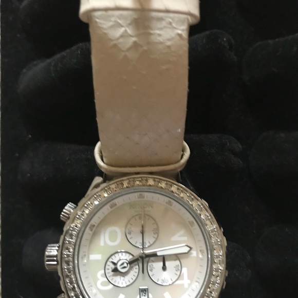 Nixon Chrono (Crystal Bevel & Lizard Bnd) main image 7
